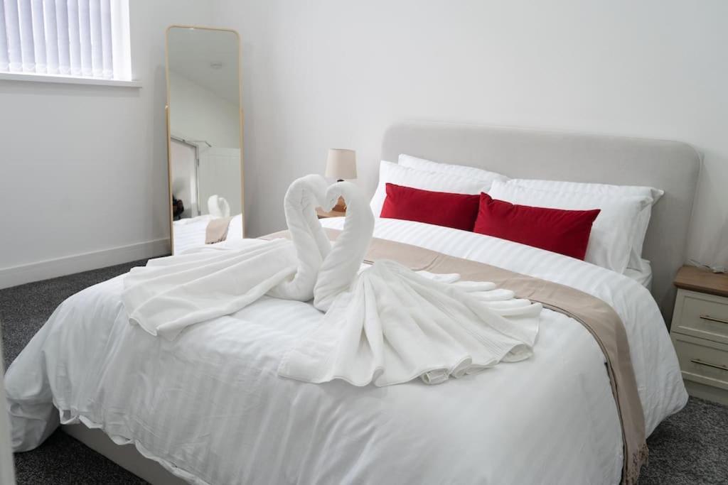 Stylish 1 Bed Apartment In Newly Refurbished Building W/ Parking & Wi-Fi Birmingham Eksteriør bilde
