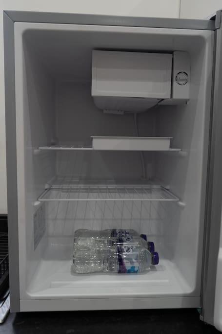 Stylish 1 Bed Apartment In Newly Refurbished Building W/ Parking & Wi-Fi Birmingham Eksteriør bilde